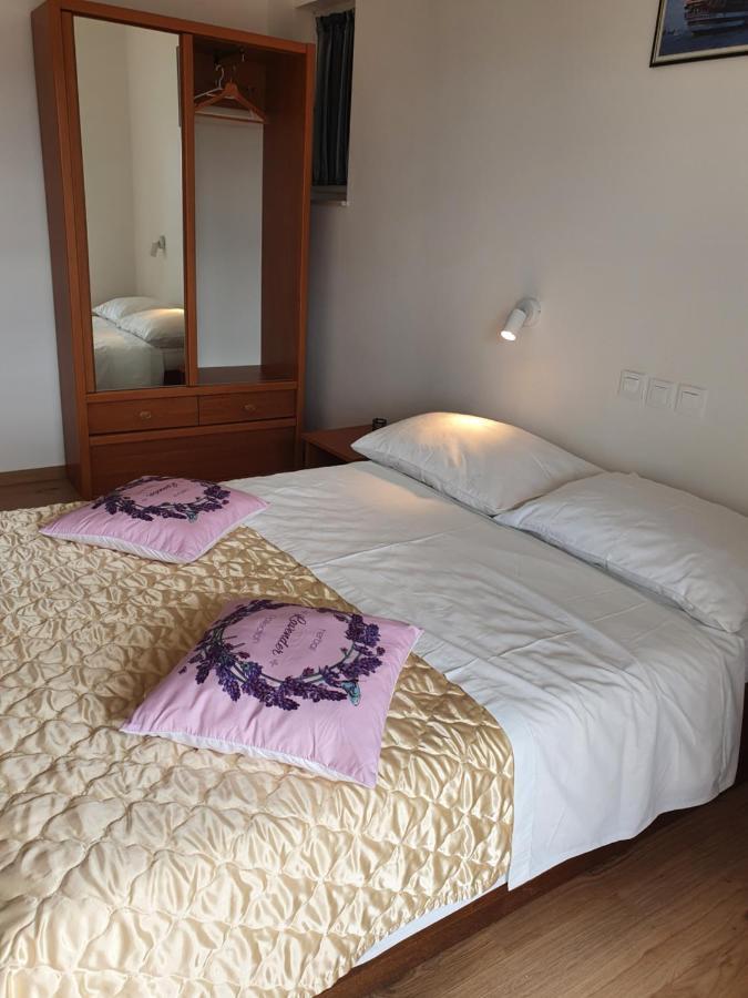 דוגי ראט Apartmani Babic מראה חיצוני תמונה